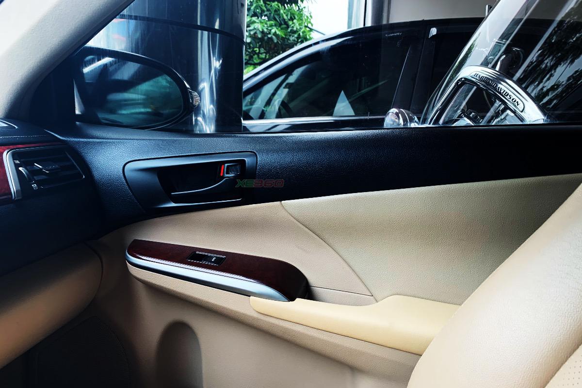 toyota-camry-2013-sedan-06